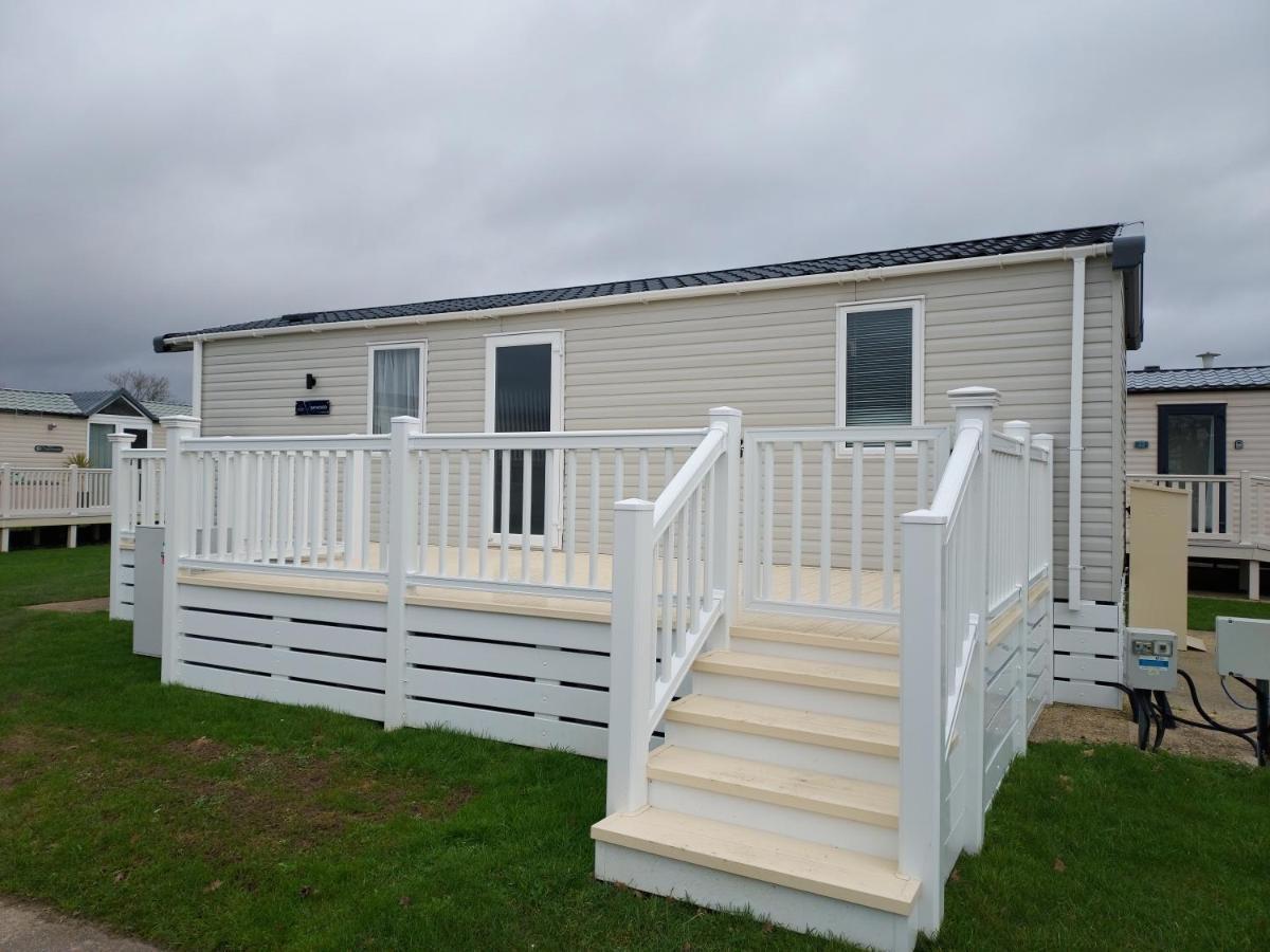 Hoburne Bashley Self-Catering Holiday Home New Milton Exterior foto